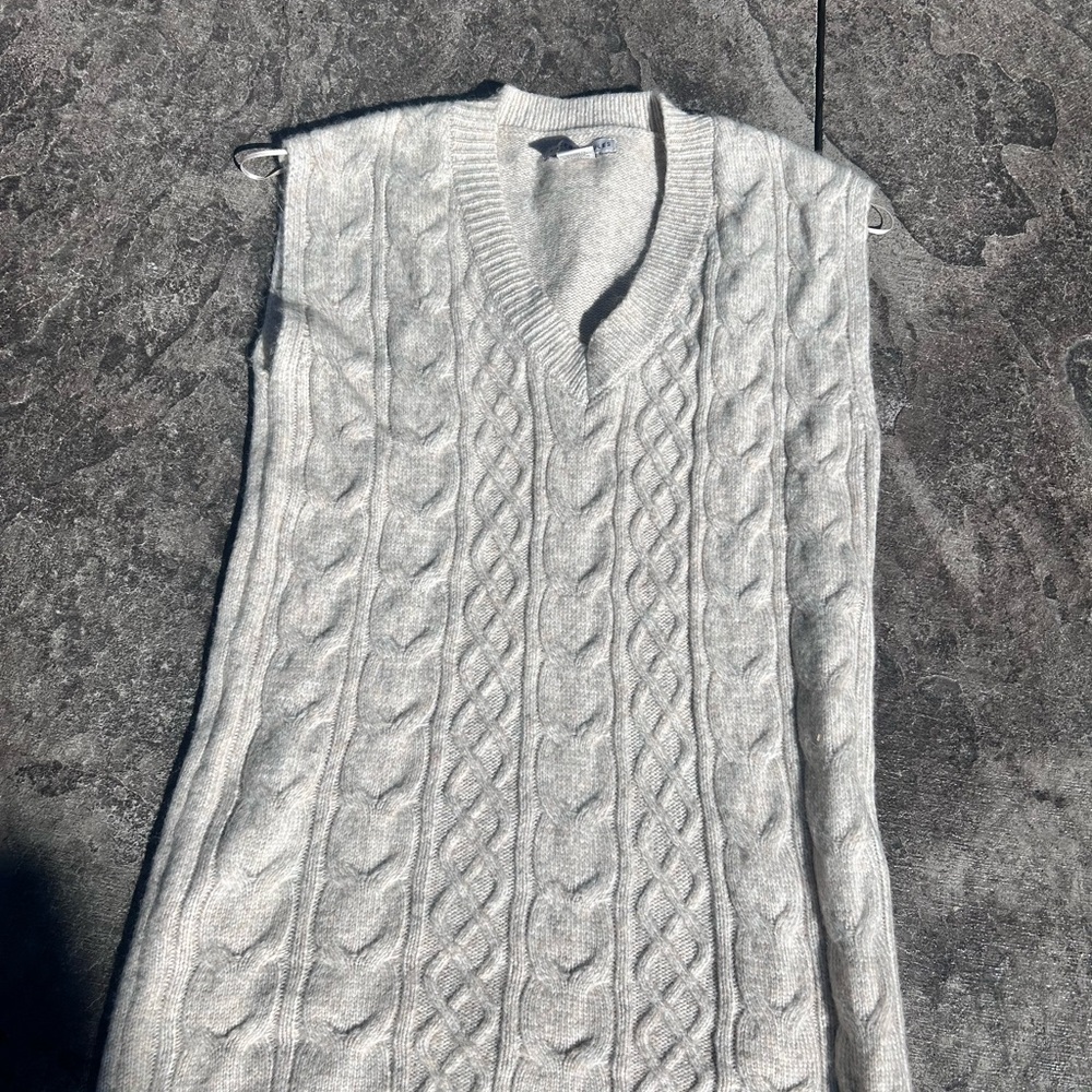 Sincerely Jules V-Neck Cable Knit Sweater Vest - Cream
